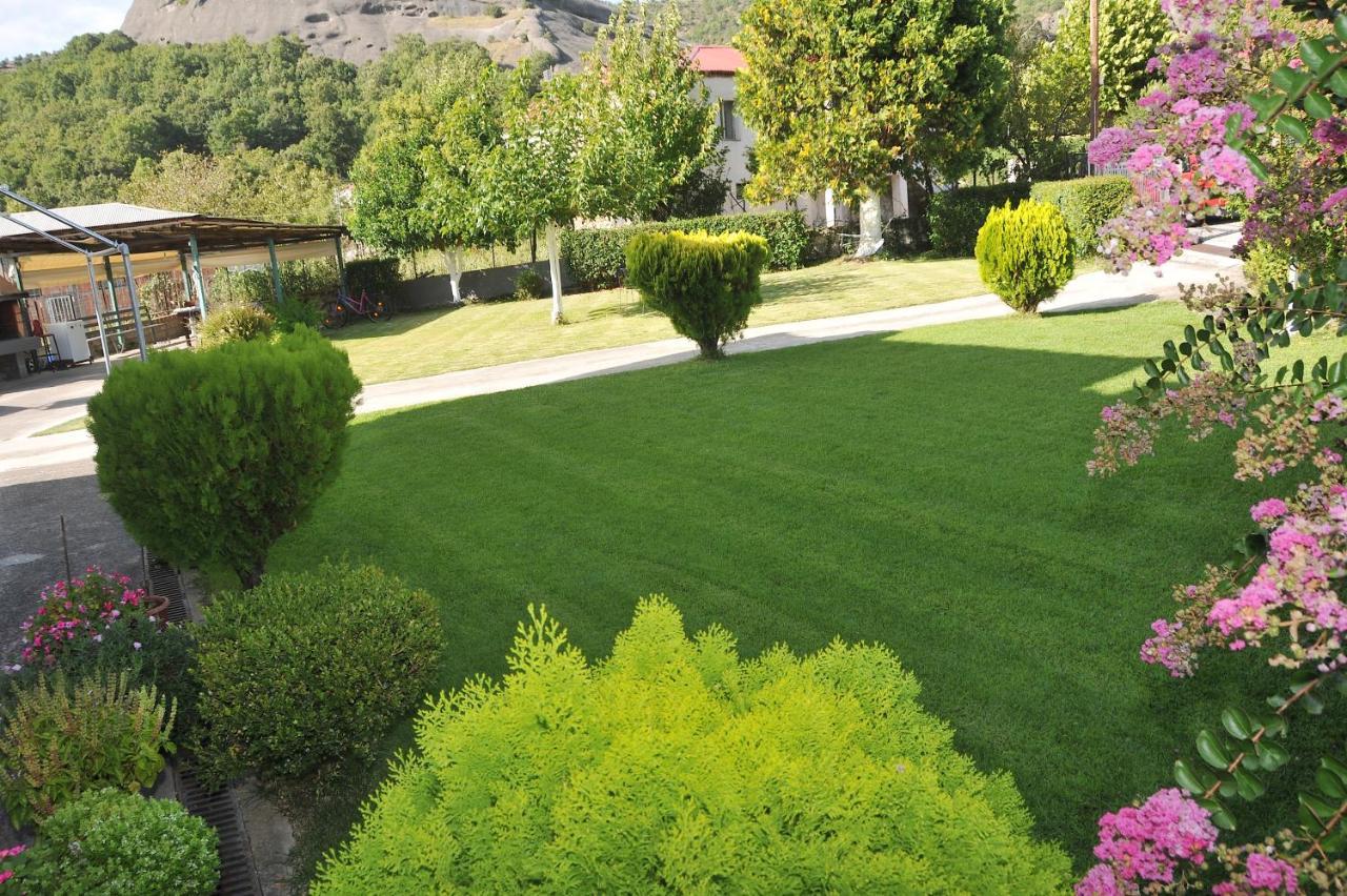 The Other Side Of Meteora With Lush Garden, Bbq & Pavillion Kalambaka Exterior foto